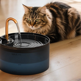 Giotohun fuente de agua para gatos de 2.1litros / Negro